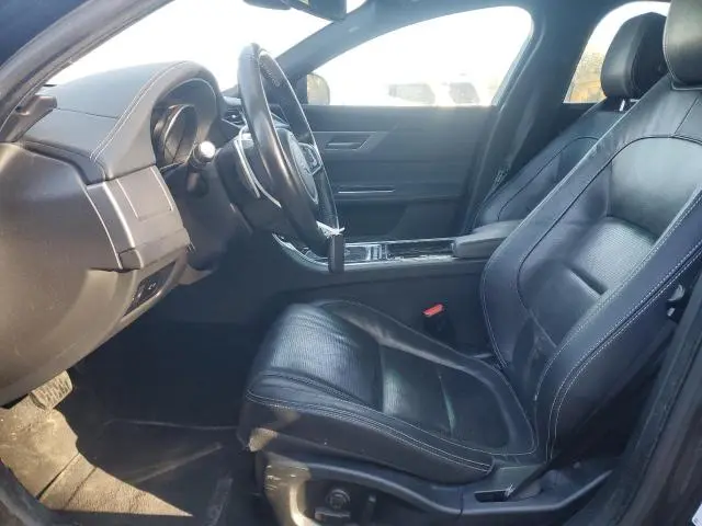 2018 JAGUAR XF R - SPORT