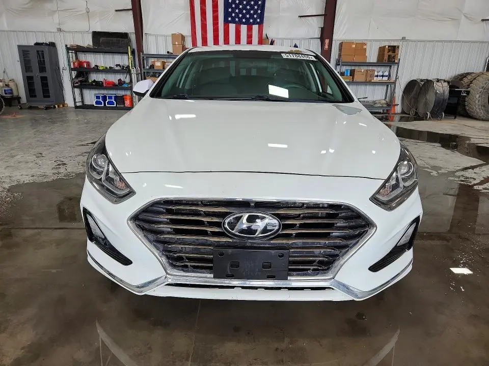 2018 HYUNDAI SONATA SE  