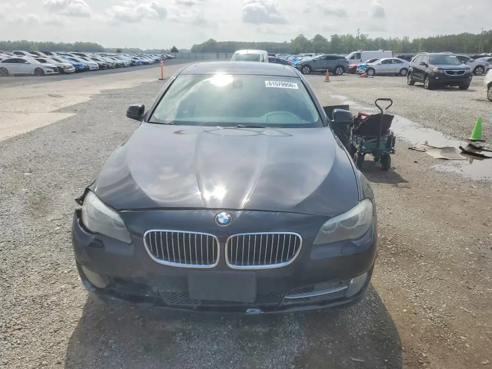 2011 BMW 528 I  