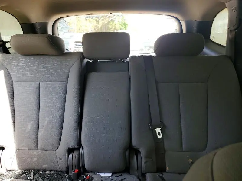 2011 HYUNDAI SANTA FE GLS  