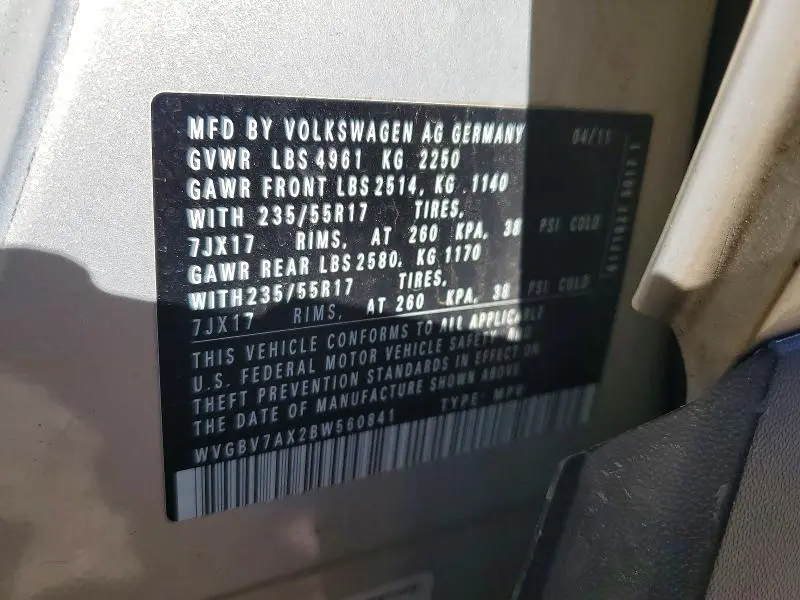 2011 VOLKSWAGEN TIGUAN S  