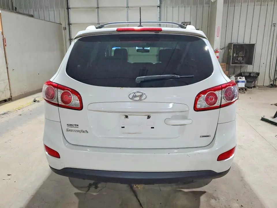 2012 HYUNDAI SANTA FE SE  