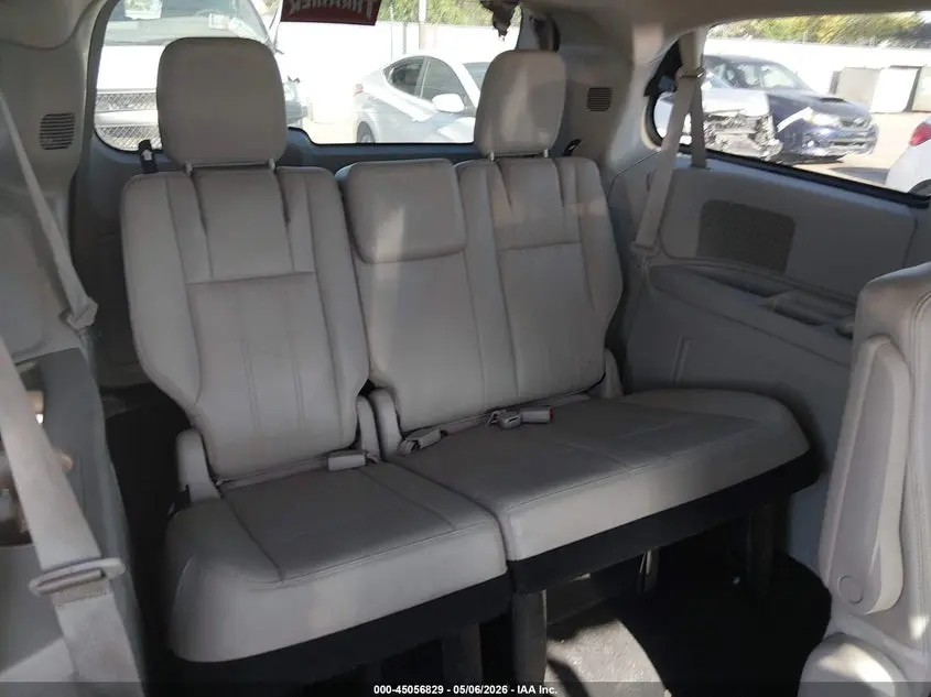 2012 CHRYSLER TOWN & COUNTRY TOURING