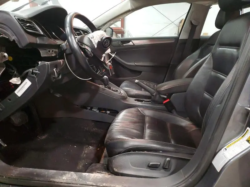 2016 VOLKSWAGEN JETTA SEL  