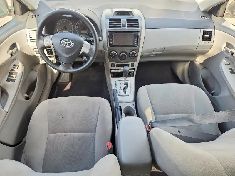 2013 TOYOTA COROLLA LE  
