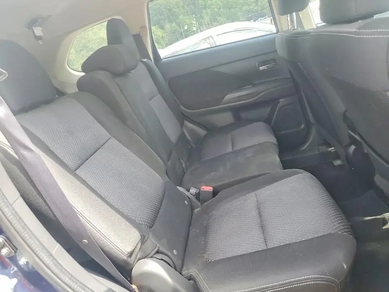 2016 MITSUBISHI OUTLANDER SE  