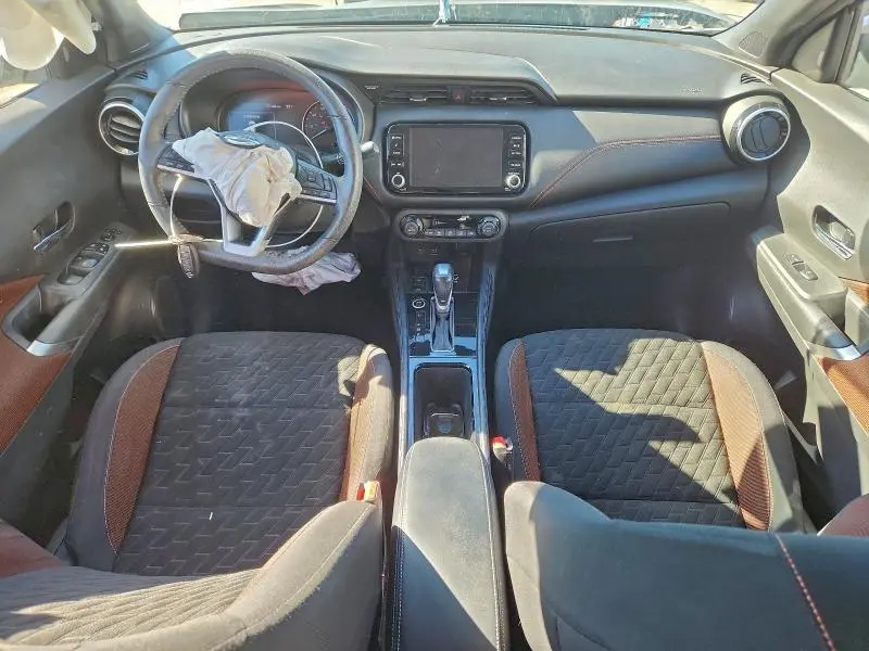 2021 NISSAN KICKS SR  