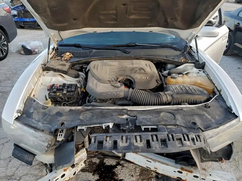 2013 DODGE CHARGER SXT  