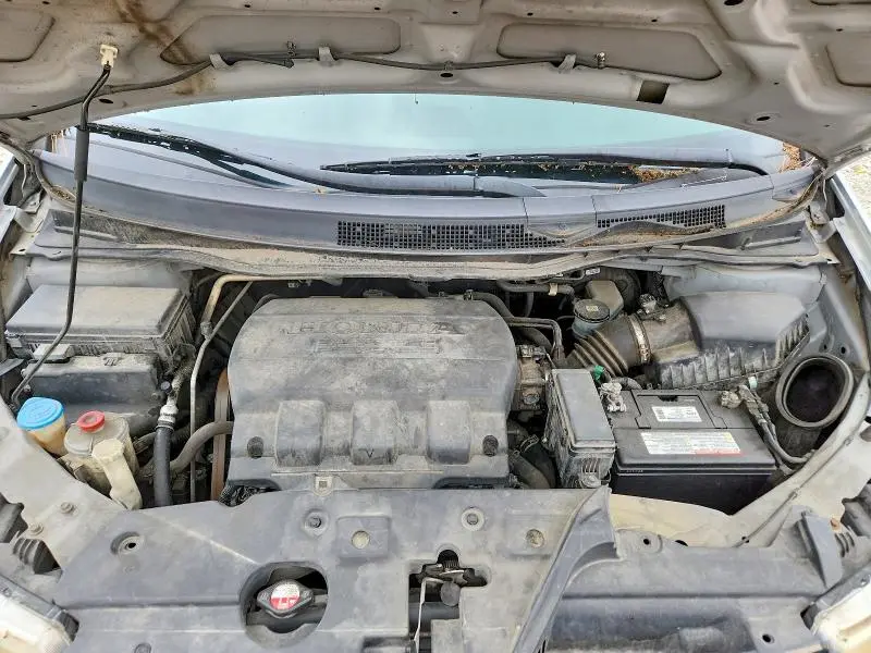 2011 HONDA ODYSSEY LX  