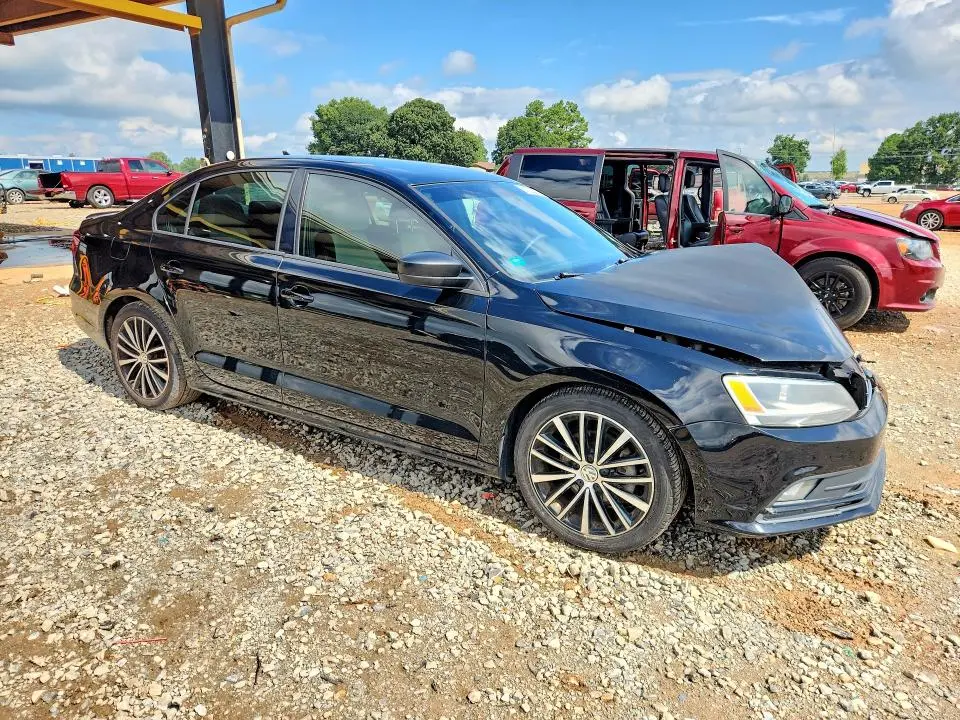 2016 VOLKSWAGEN JETTA SPORT  