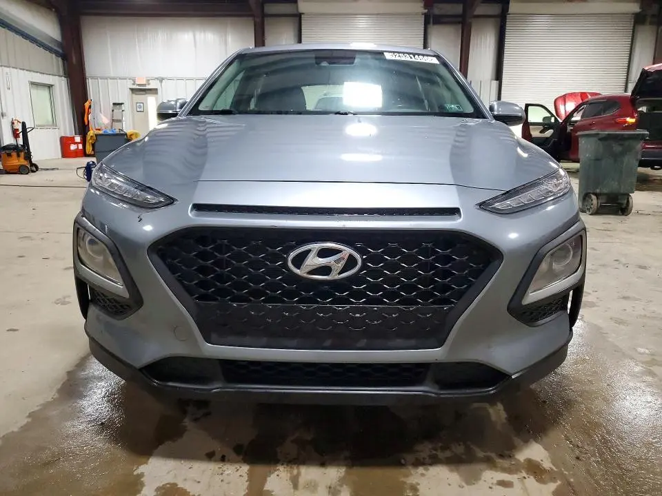 2020 HYUNDAI KONA SE  