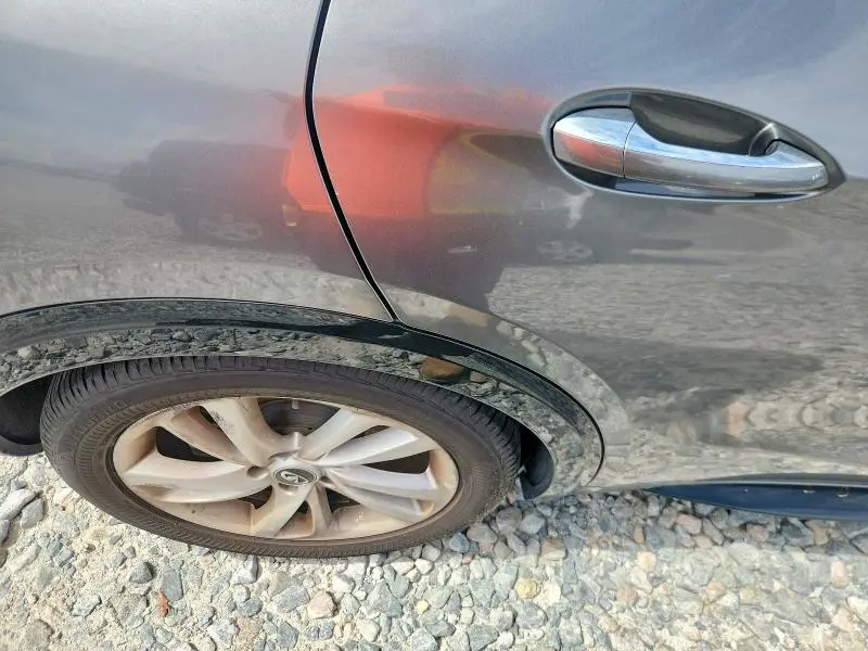 2018 INFINITI QX30 LUXURY  
