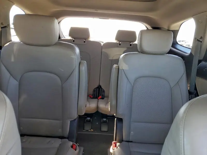 2017 HYUNDAI SANTA FE SE ULTIMATE  