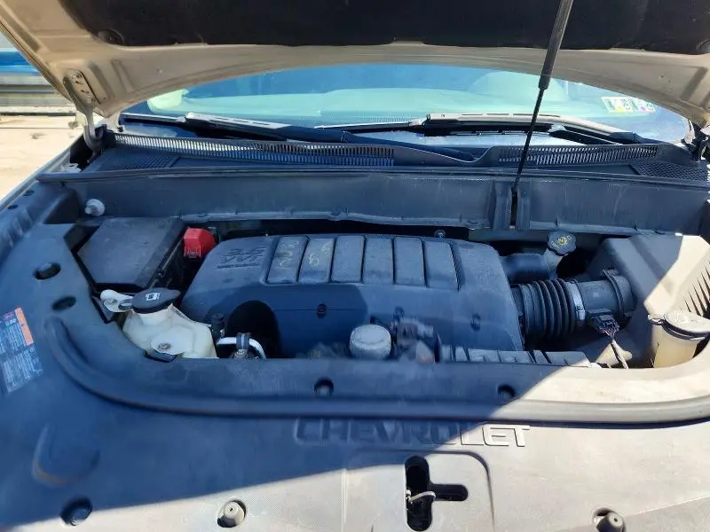 2011 CHEVROLET TRAVERSE LT  