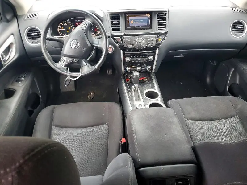 2015 NISSAN PATHFINDER SV  