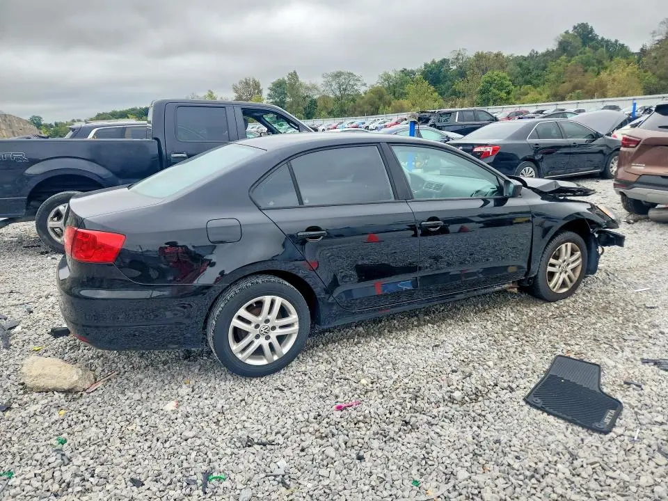 2011 VOLKSWAGEN JETTA BASE  