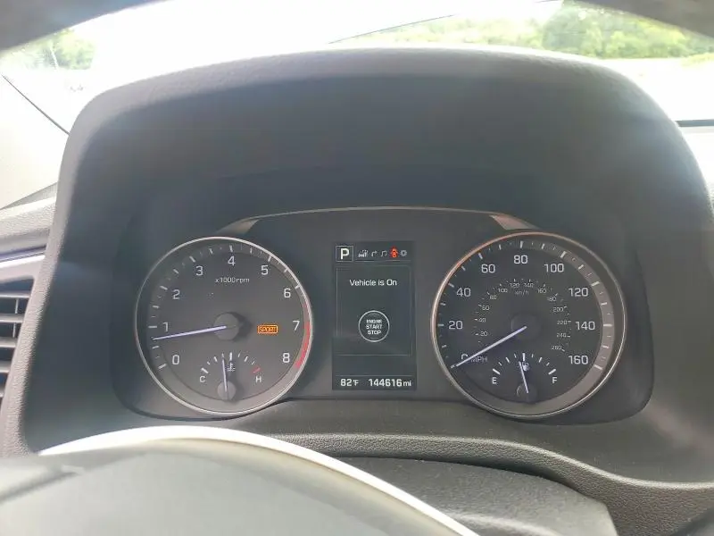 2017 HYUNDAI ELANTRA LIMITED  