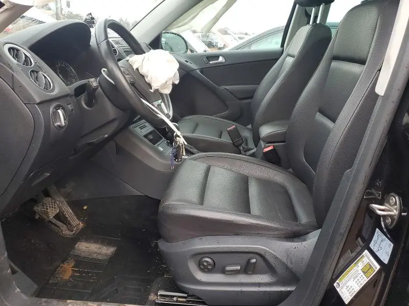 2016 VOLKSWAGEN TIGUAN S  