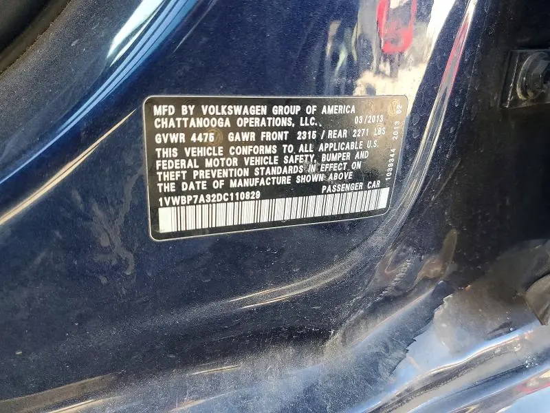 2013 VOLKSWAGEN PASSAT SE  