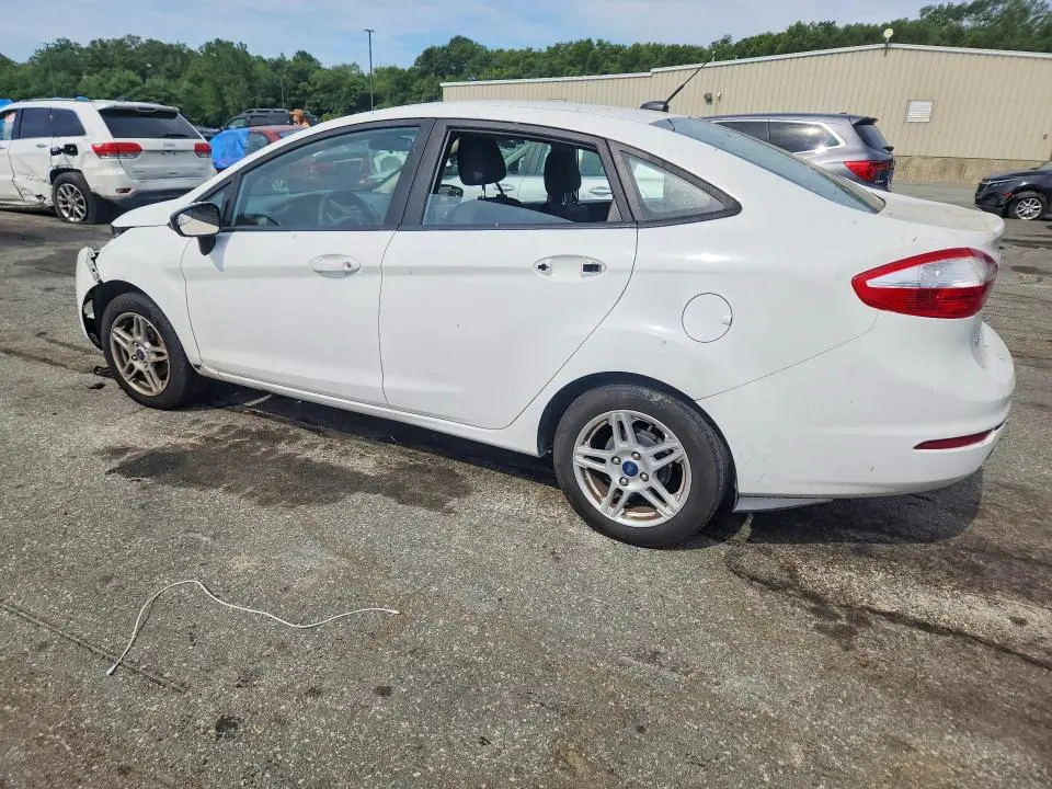 2019 FORD FIESTA SE  