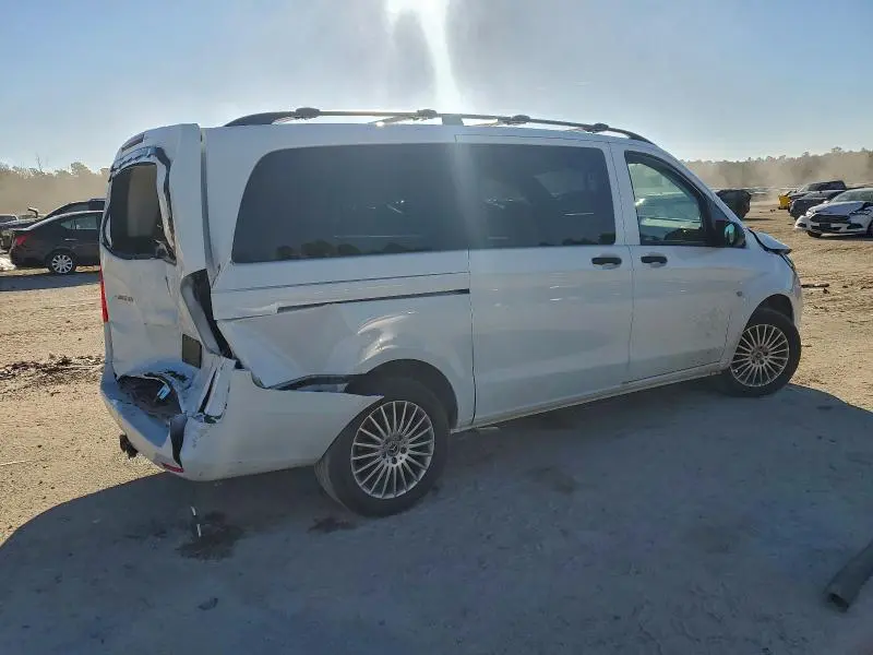 2023 MERCEDES-BENZ METRIS   