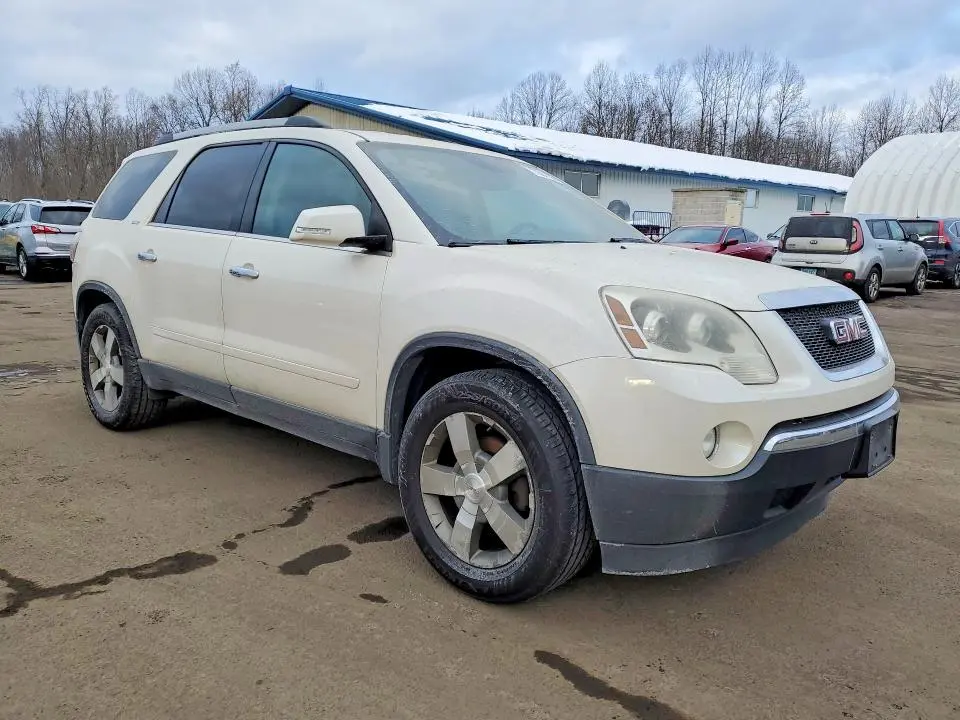 2011 GMC ACADIA SLT-1  