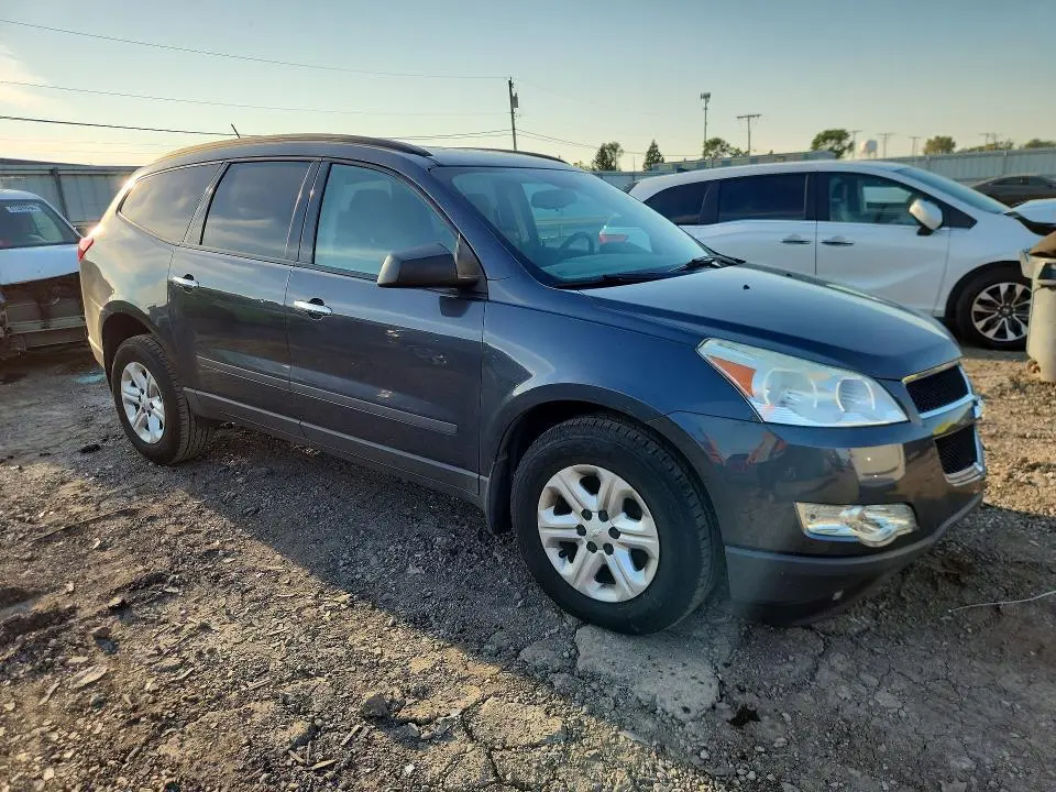 2012 CHEVROLET TRAVERSE LS  
