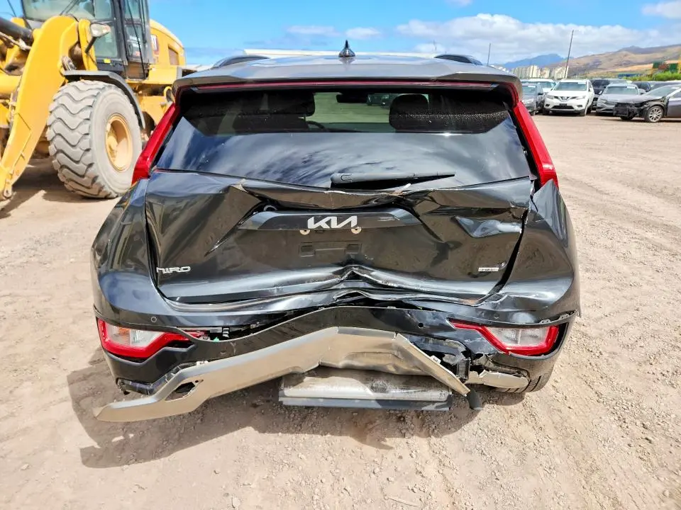 2023 KIA NIRO EX  