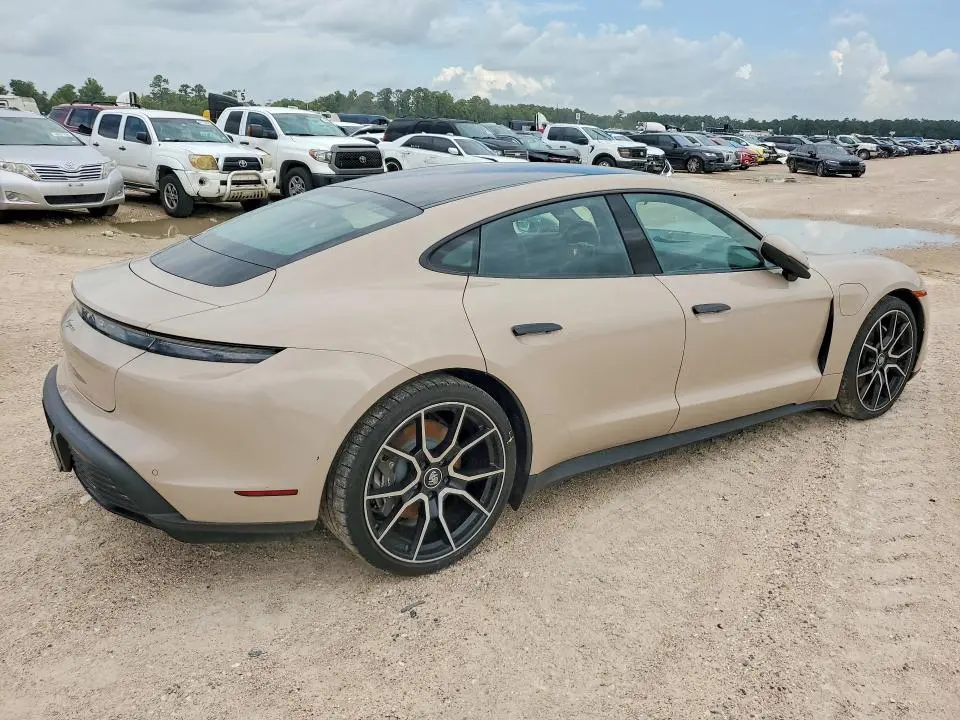 2024 PORSCHE TAYCAN   