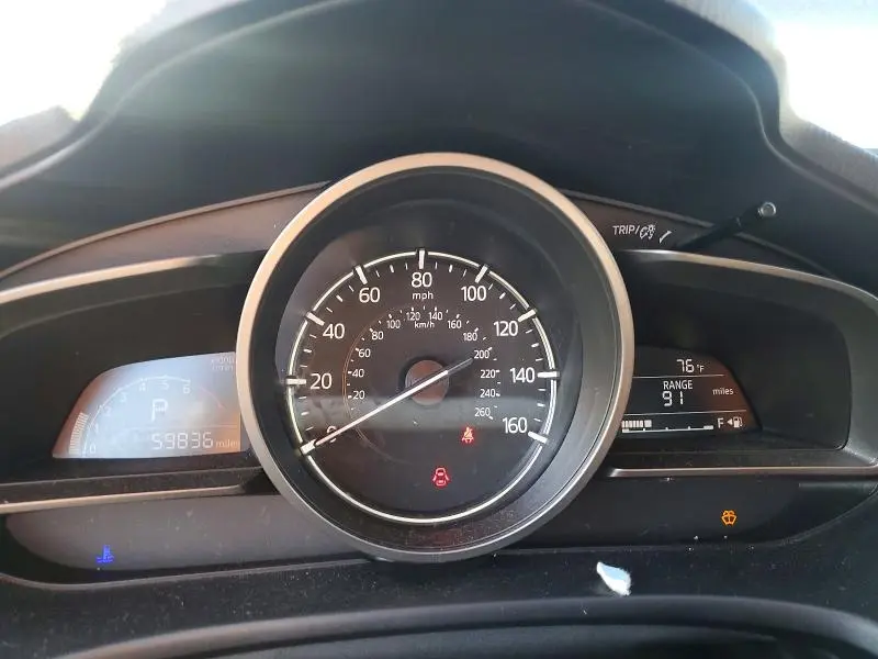 2018 MAZDA 3 TOURING  