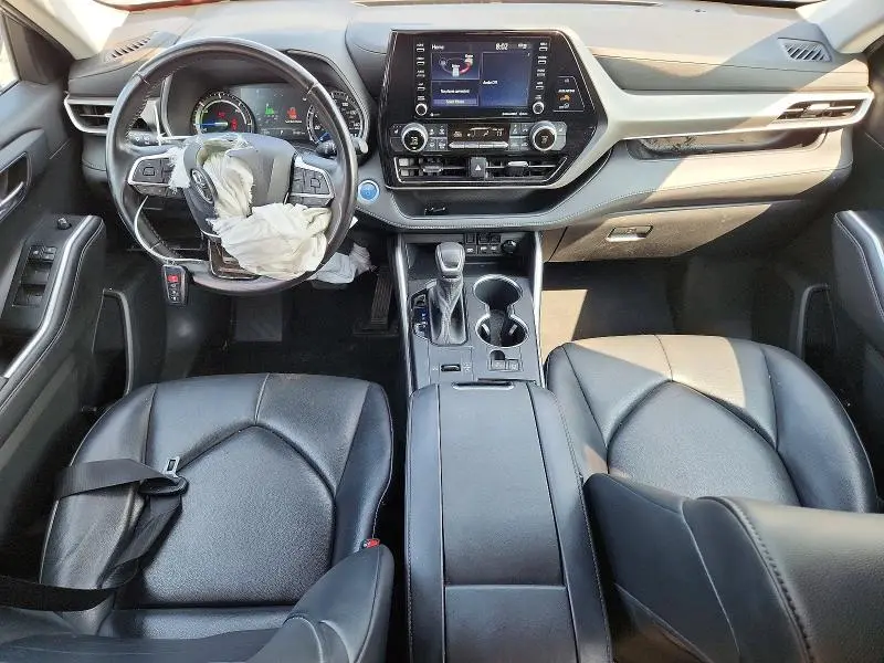 2021 TOYOTA HIGHLANDER HYBRID XLE  