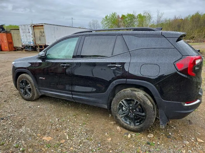 2024 GMC TERRAIN AT4  