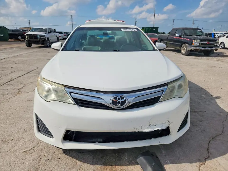 2014 TOYOTA CAMRY LE  