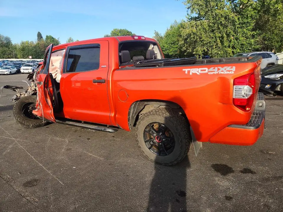 2016 TOYOTA TUNDRA SR5  