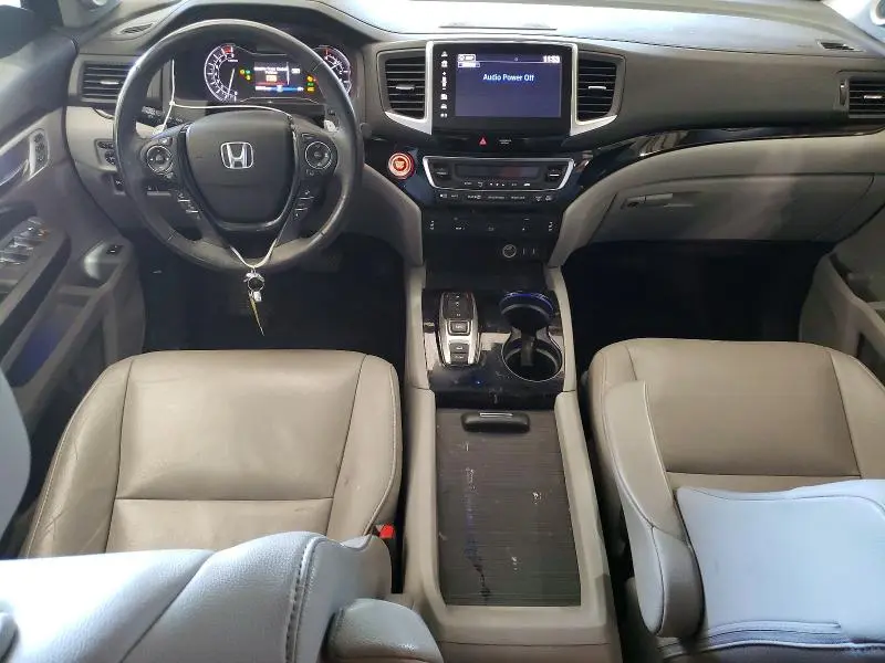 2017 HONDA PILOT TOURING  
