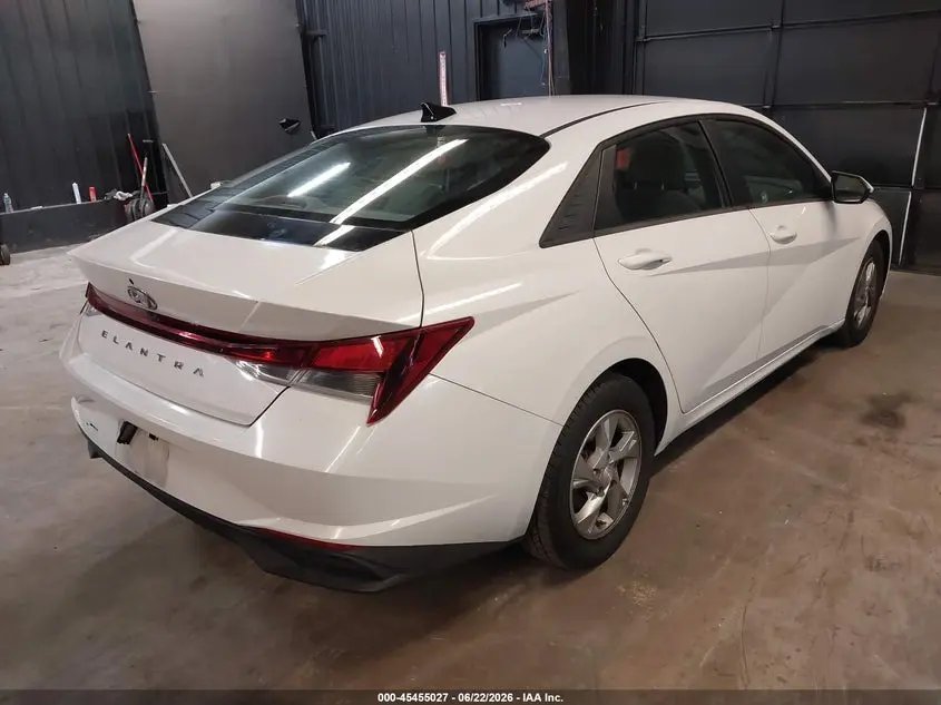 2021 HYUNDAI ELANTRA SE