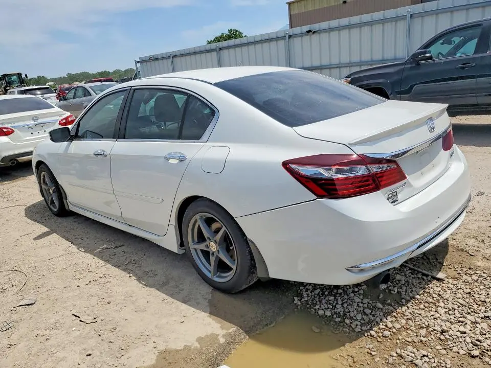 2017 HONDA ACCORD   