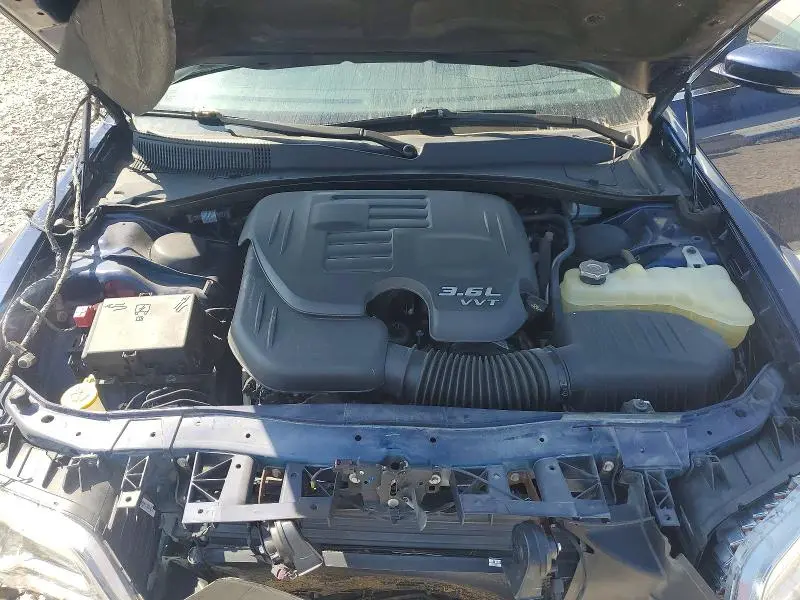 2016 CHRYSLER 300 LIMITED  