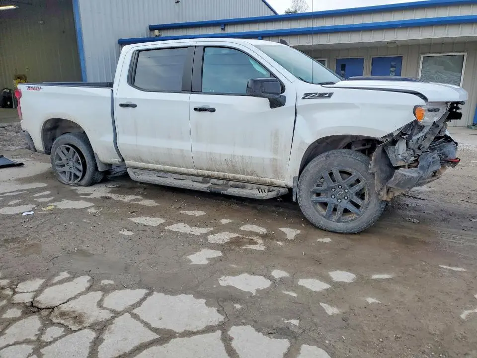 2024 CHEVROLET SILVERADO K1500 LT TRAIL BOSS  