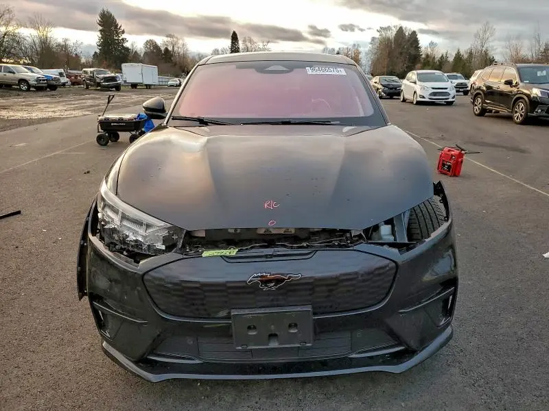2022 FORD MUSTANG MACH-E GT  