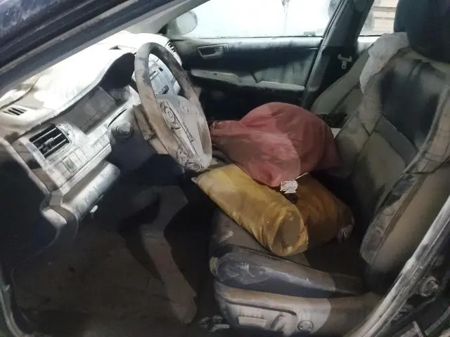 2012 TOYOTA CAMRY SE