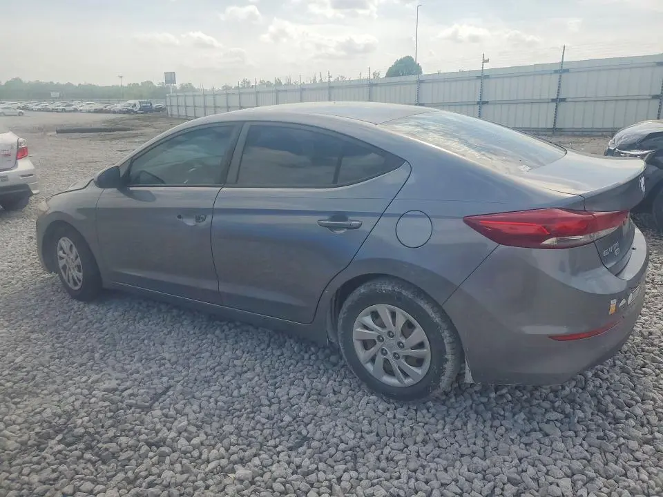 2018 HYUNDAI ELANTRA SE  