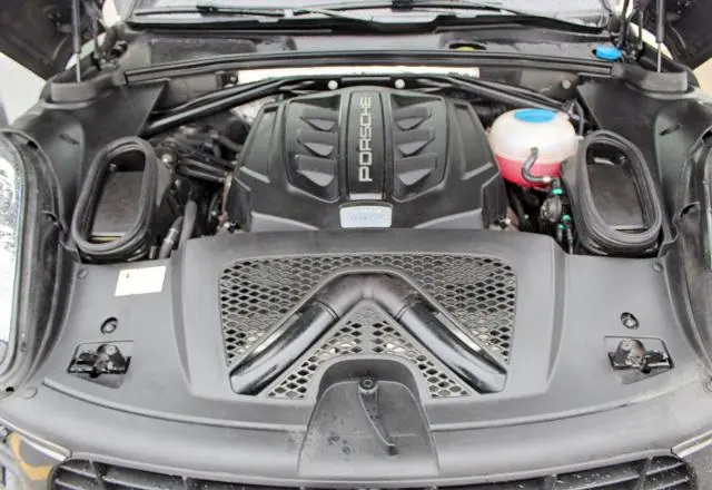 2015 PORSCHE MACAN S  