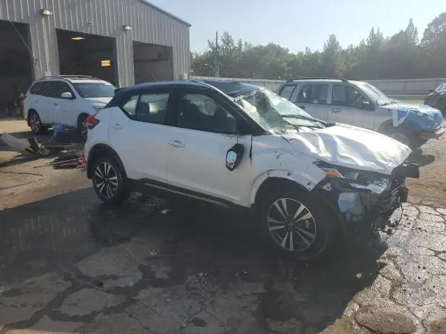 2020 NISSAN KICKS SR  