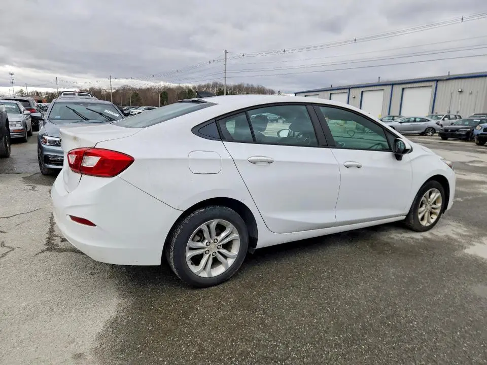 2019 CHEVROLET CRUZE LS  