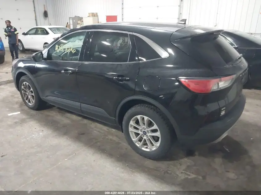 2021 FORD ESCAPE SE