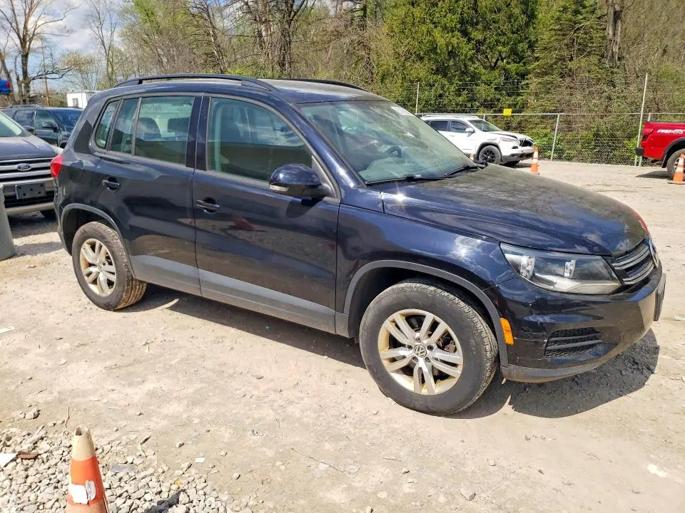 2015 VOLKSWAGEN TIGUAN S  