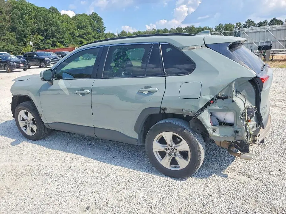 2020 TOYOTA RAV4 XLE  