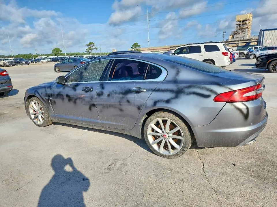 2015 JAGUAR XF 3.0 SPORT  