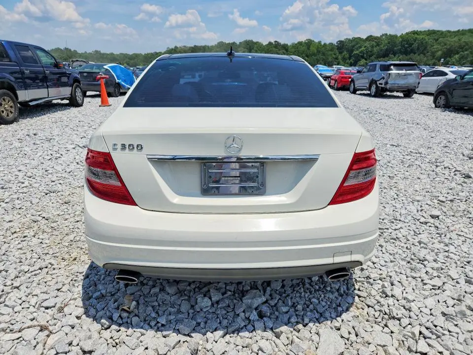 2011 MERCEDES-BENZ C 300  